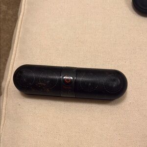 Beats pill Black Portable Speaker *BROKEN*